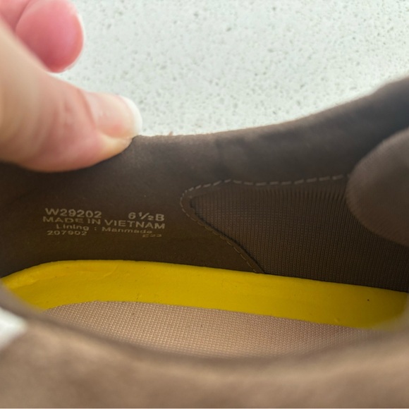 Cole Haan Women's Grand Pro Topspin Sneaker Taupe Size 6.5 EUC - Picture 7 of 9